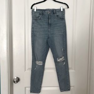 Like New- American Eagle next level stretch slightly distressed jeans, size 8P